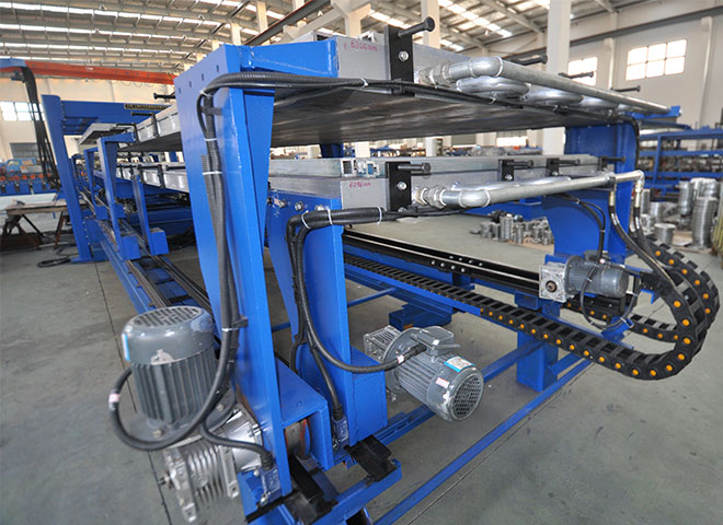 非連續PU彩鋼板生產線